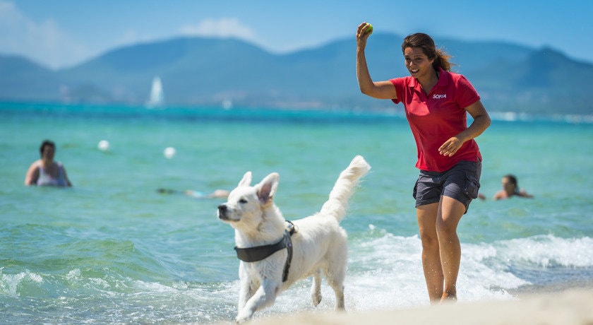 Dog Beach del Tiliguerta Glamping Sardegna