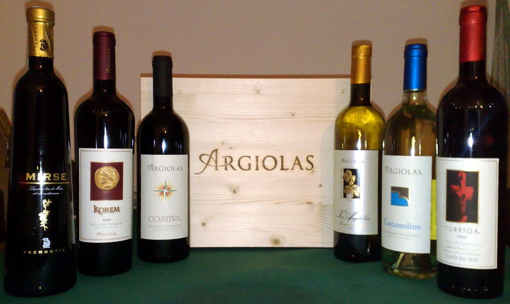 Vini in esposizione delle Cantine argiolas