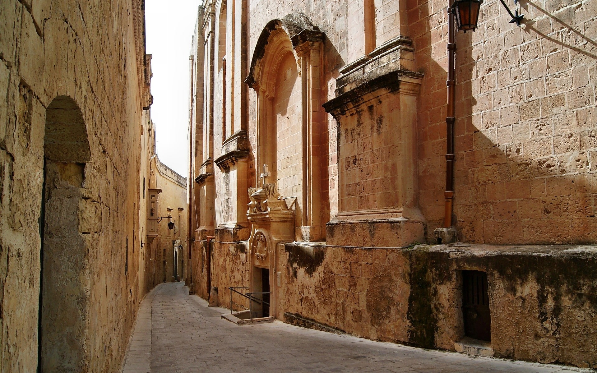 Scorcio sulle strade de il centro storico de La Valletta a Malta